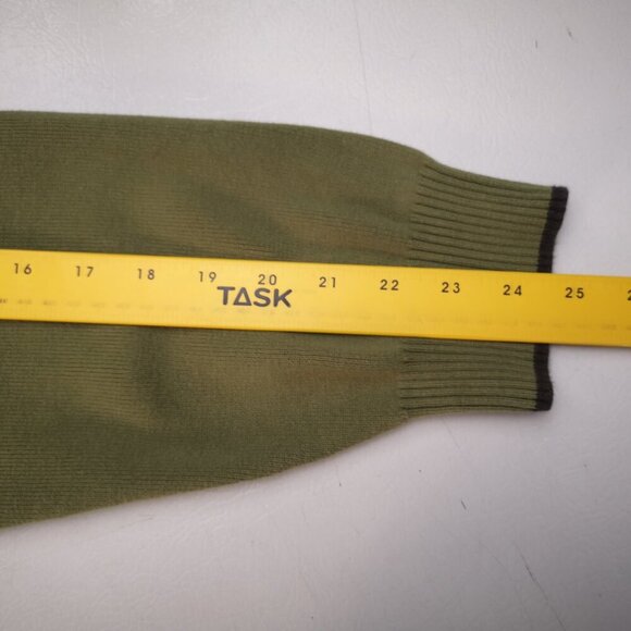 Tommy Hilfiger Men's Size Large Olive Green w/ Brown Straight Fit V-neck Sweater - Picture 6 of 7